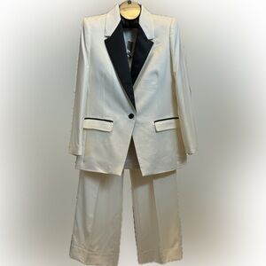 NWT Women’s tuxedo jacket and pant.